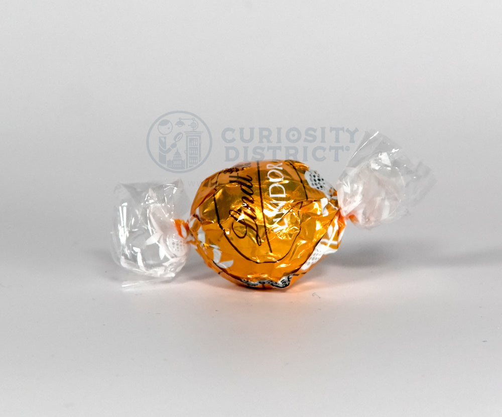 product_media/nassau-candy/lindt-milk-chocolate-truffles/lindt-milk-chocolate-truffles (4).jpg