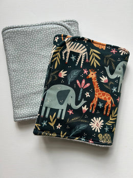 Signature Burp Cloth, set of 2 - Welcome to the Jungle × 1